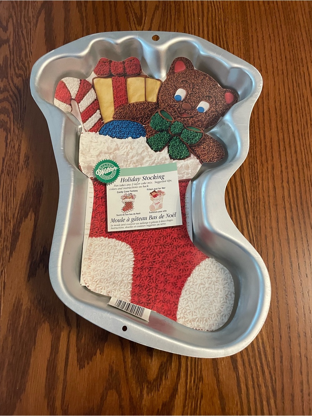 Wilton Vintage Holiday Stocking Cake pan